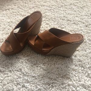 Tory Burch ‘Bailey’ Wedge
